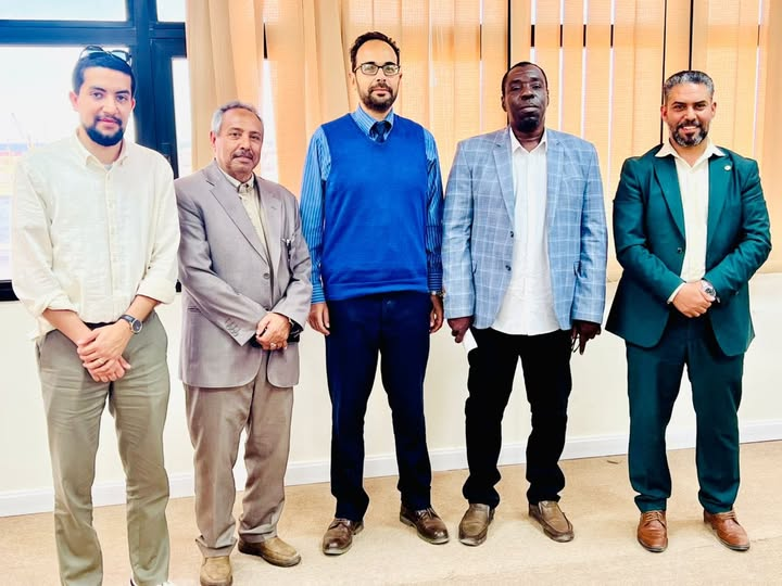 مدير مكتب التعاون الدولي بوزارة التعليم العالي والبحث العلمي يشارك في الاجتماع الأول لمشروع "ساوا مرزق" بنغازي