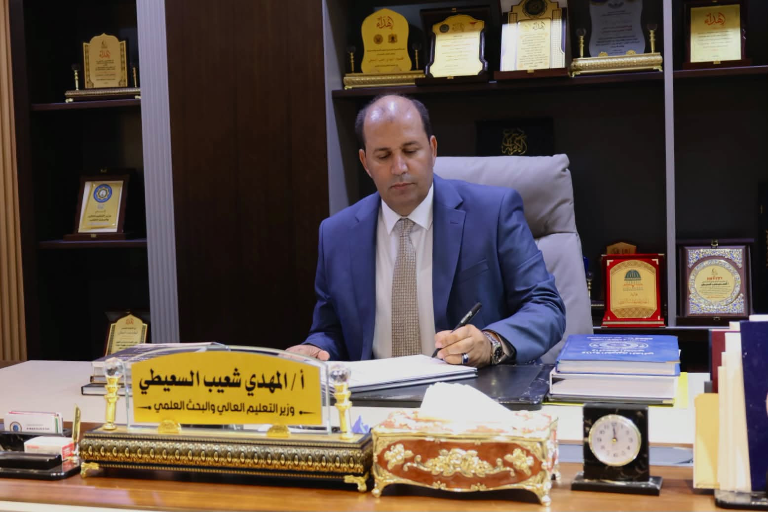 وزير التعليم العالي والبحث العلمي يصدر قراراً بأنشاء أول كلية إعلام واتصال في جنوب ليبيا ويكلف د. ميلود فرحات عميداً لها
